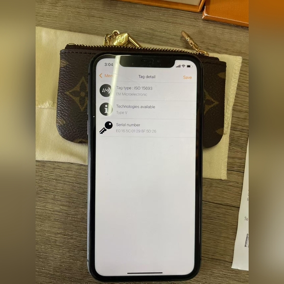 Louis Vuitton Monogram Key Pouch - Picture 12 of 13